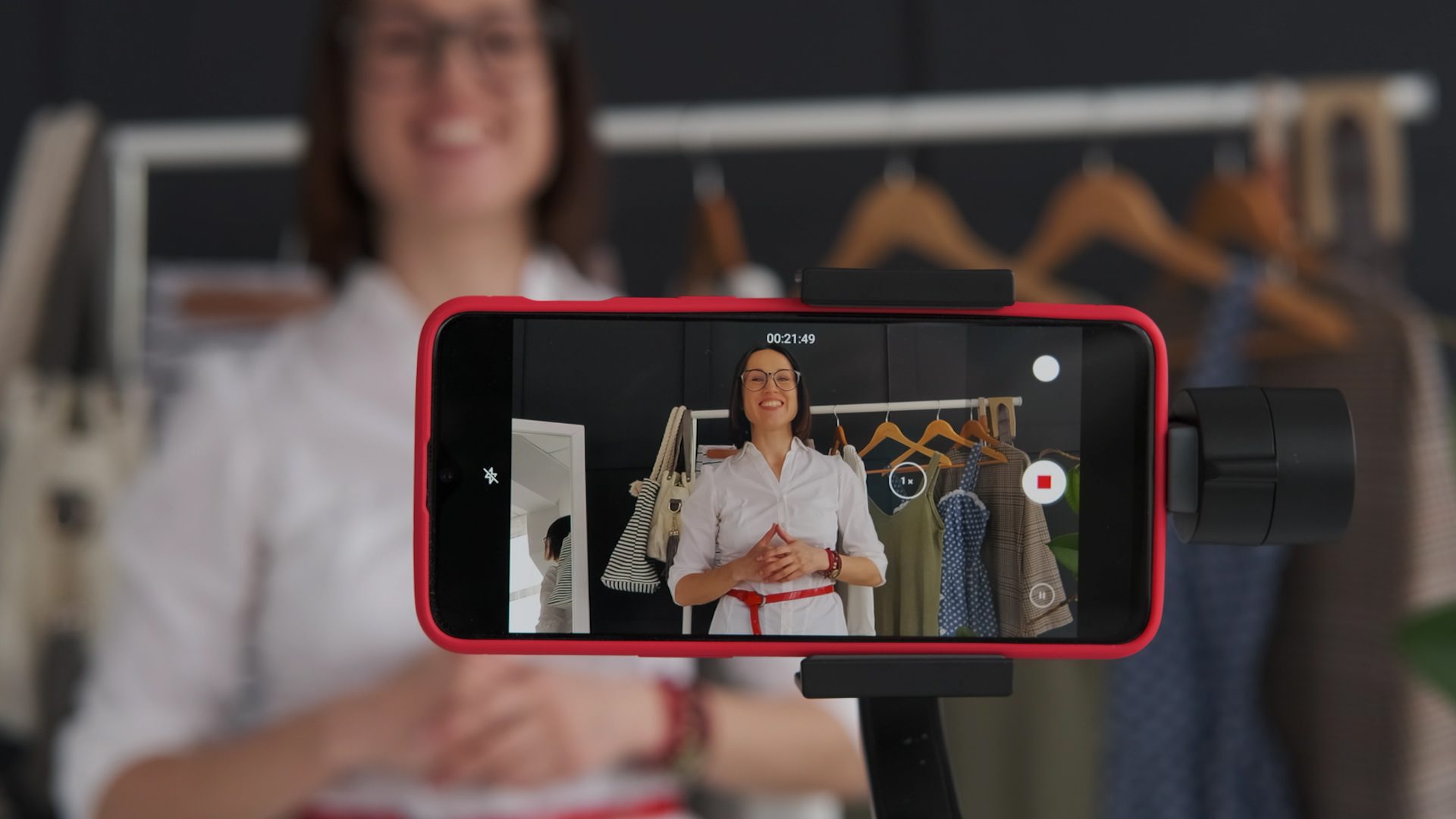 Smartphone video shooting for Youtubers